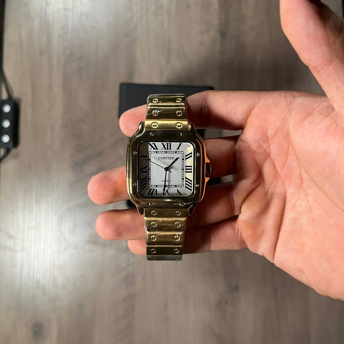 Reloj Oro Clásico – Estilo Santos