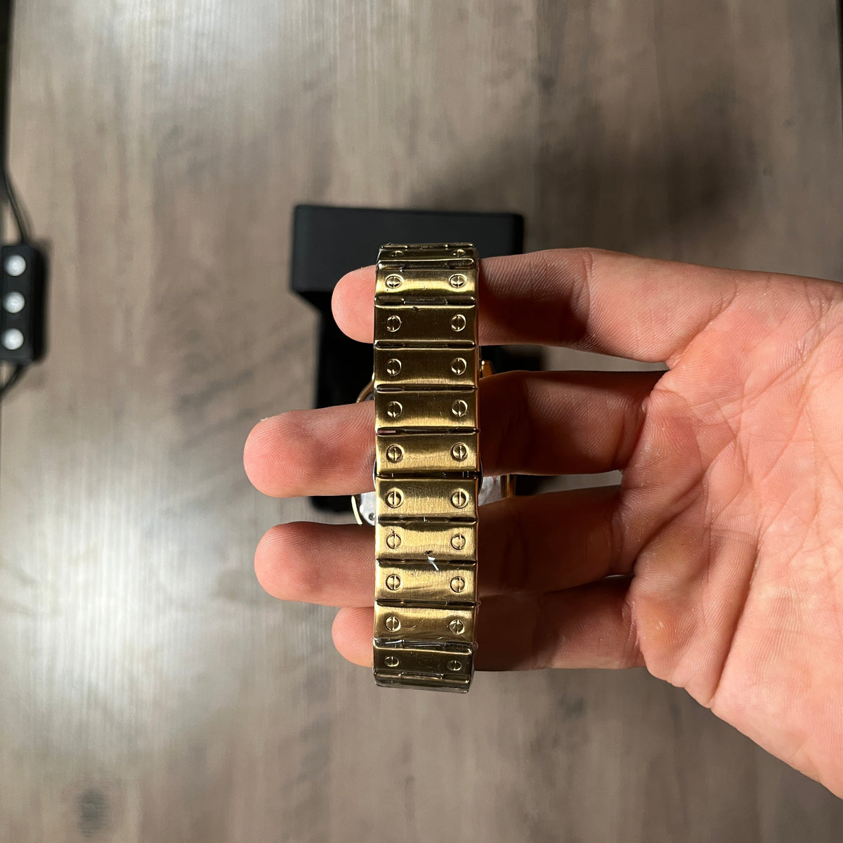 Reloj Oro Clásico – Estilo Santos
