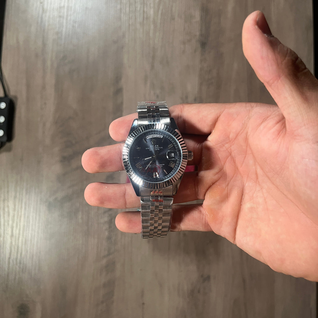 Reloj Medianoche Acero – Estilo Day-Date
