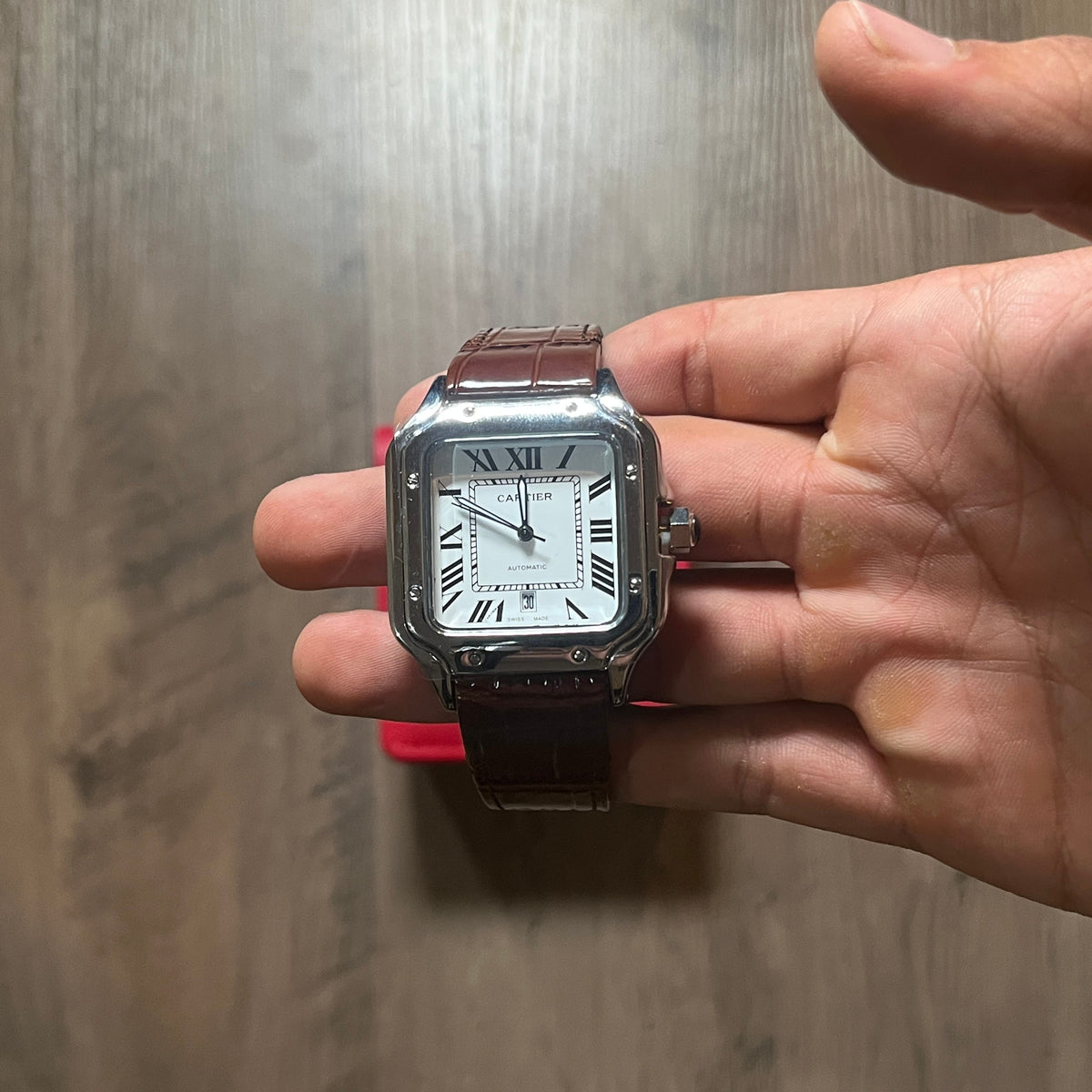 Reloj Café Clásico – Estilo Santos