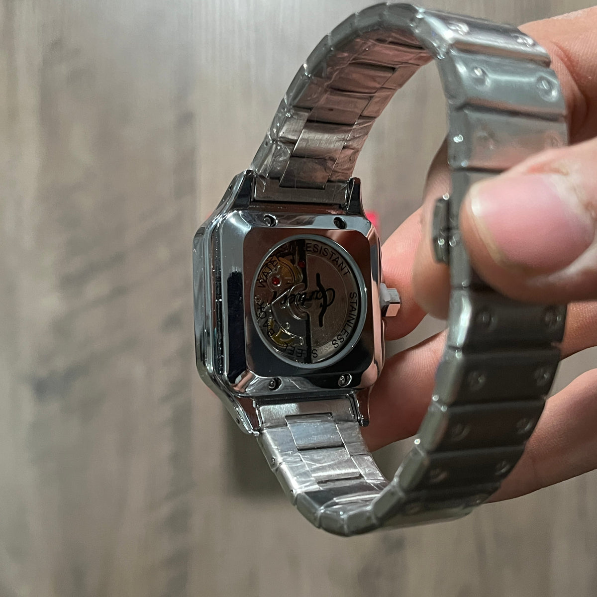 Reloj Azul Acero Clásico – Estilo Santos