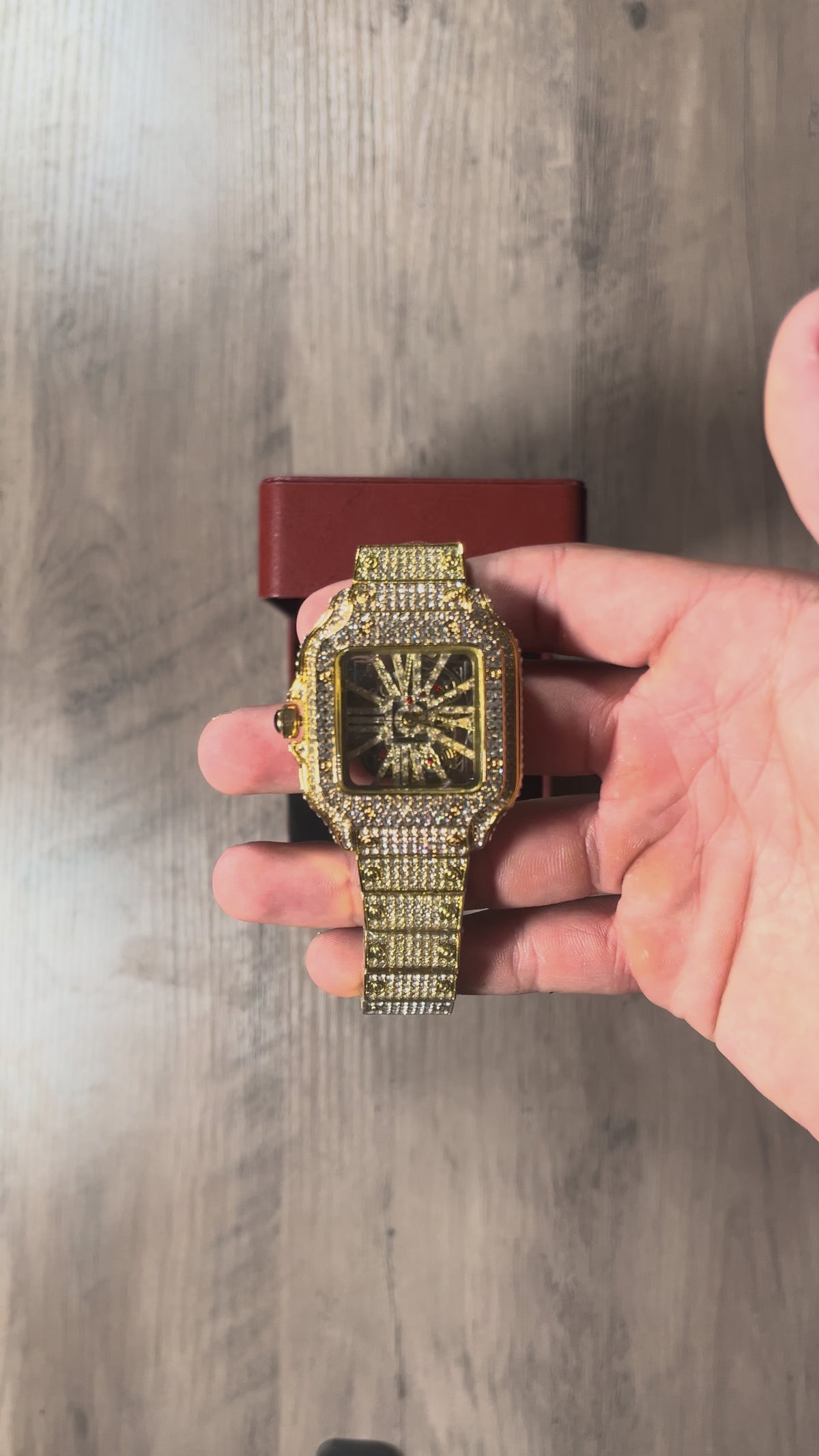 Reloj Full Ice Dorado Esqueleto – Estilo Santos