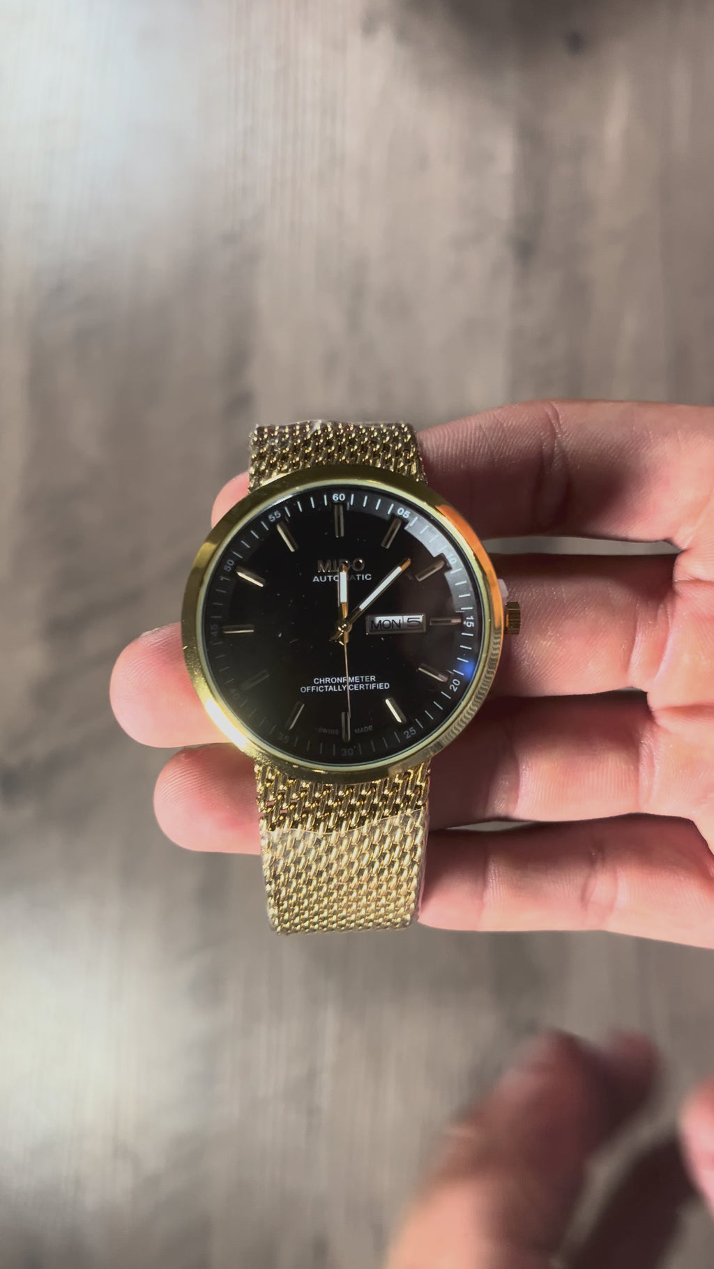 Reloj Dorado Chronometer – Estilo Mido
